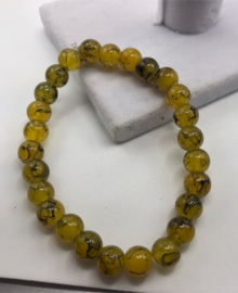gele glaskralen armbaand