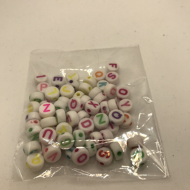 vrolijke letterkralen