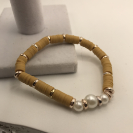 chocolat heishi armband met parel
