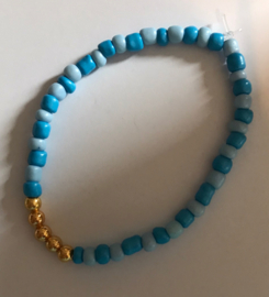 2 kleurige rocaille armband 17 cm
