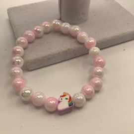 roze armband met eenhoorn