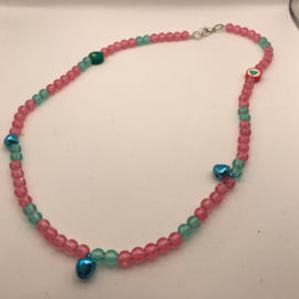 rood  met groene ketting