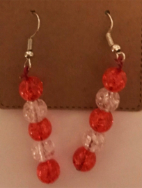 rood met  witte crackle oorbellen