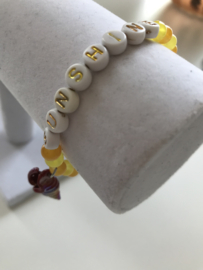 gele sunshine glaskralen armband 17-18 mm