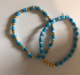 2 kleurige rocaille armband 17 cm