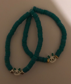 donker groene heishi kralen armband 17 -18 cm