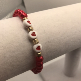 red hart acryl armband