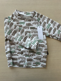 Sweater trucks
