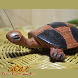 Wooden turtle with checkered shell - HOWI