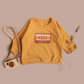 Retro Sweater - Cassette
