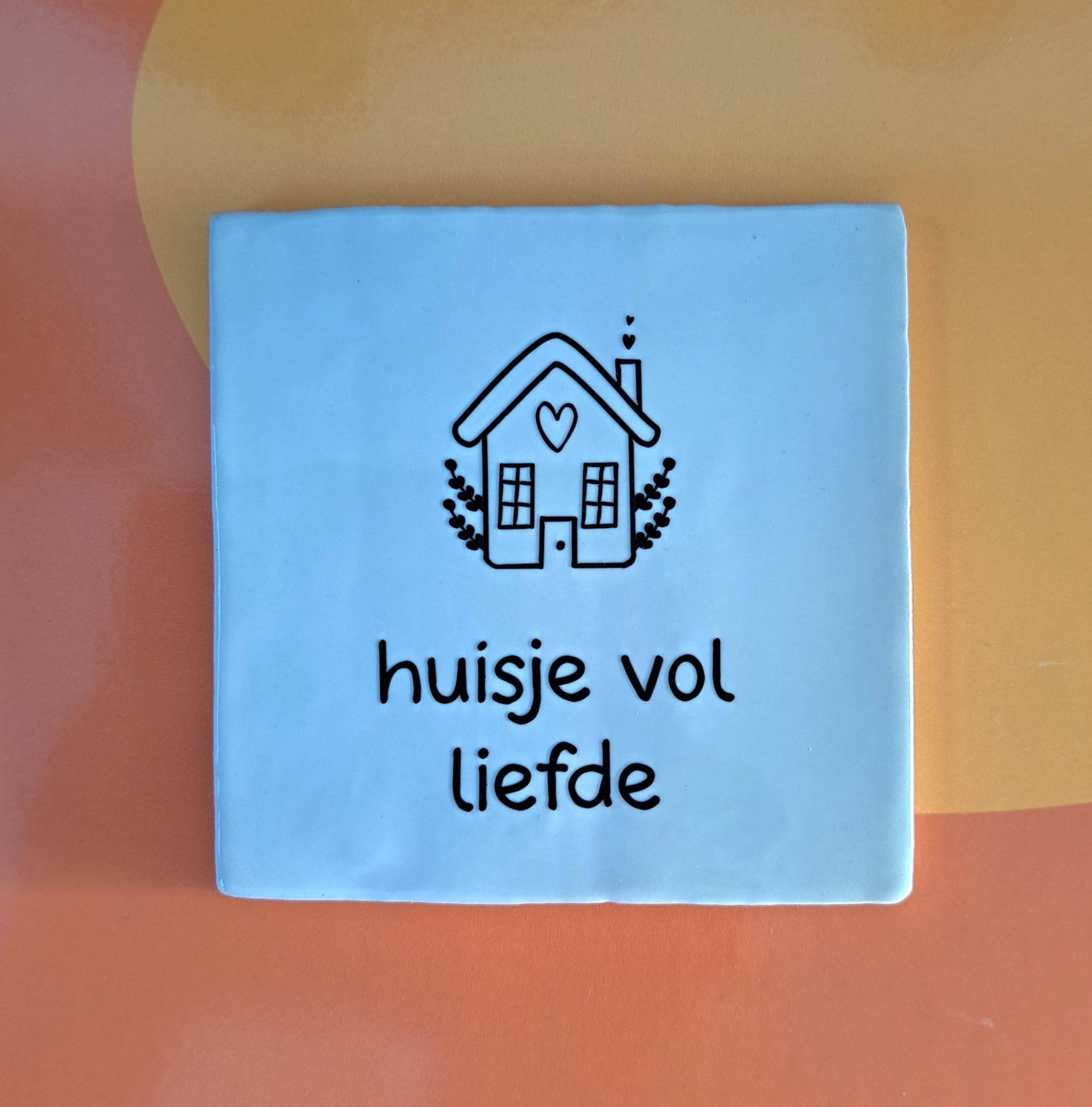 Tegel Huisje vol liefde