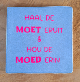 Tegel moed