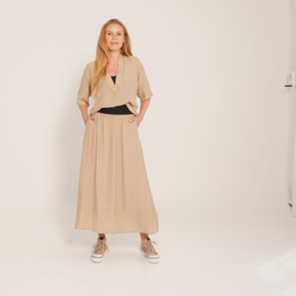 Skirt woven sand