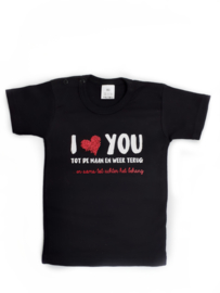 Shirtje 'i love you tot de maan en weer terug en soms tot achter het behang''