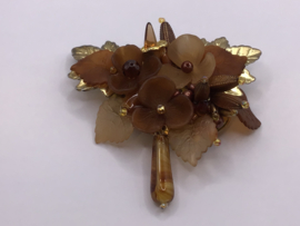 Bruine broche