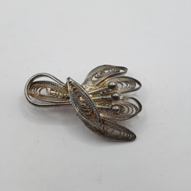 Zilveren filigree broche