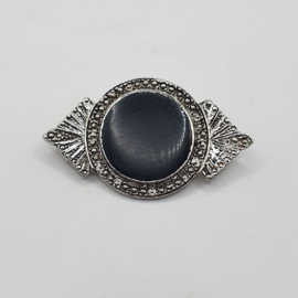 Vintage broche met zwarte steen VERKOCHT