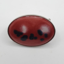 Porseleinen broche atelier MW