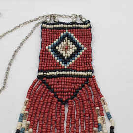 Ketting met kraaltjes hanger