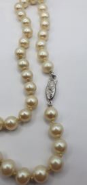 Parel ketting VERKOCHT