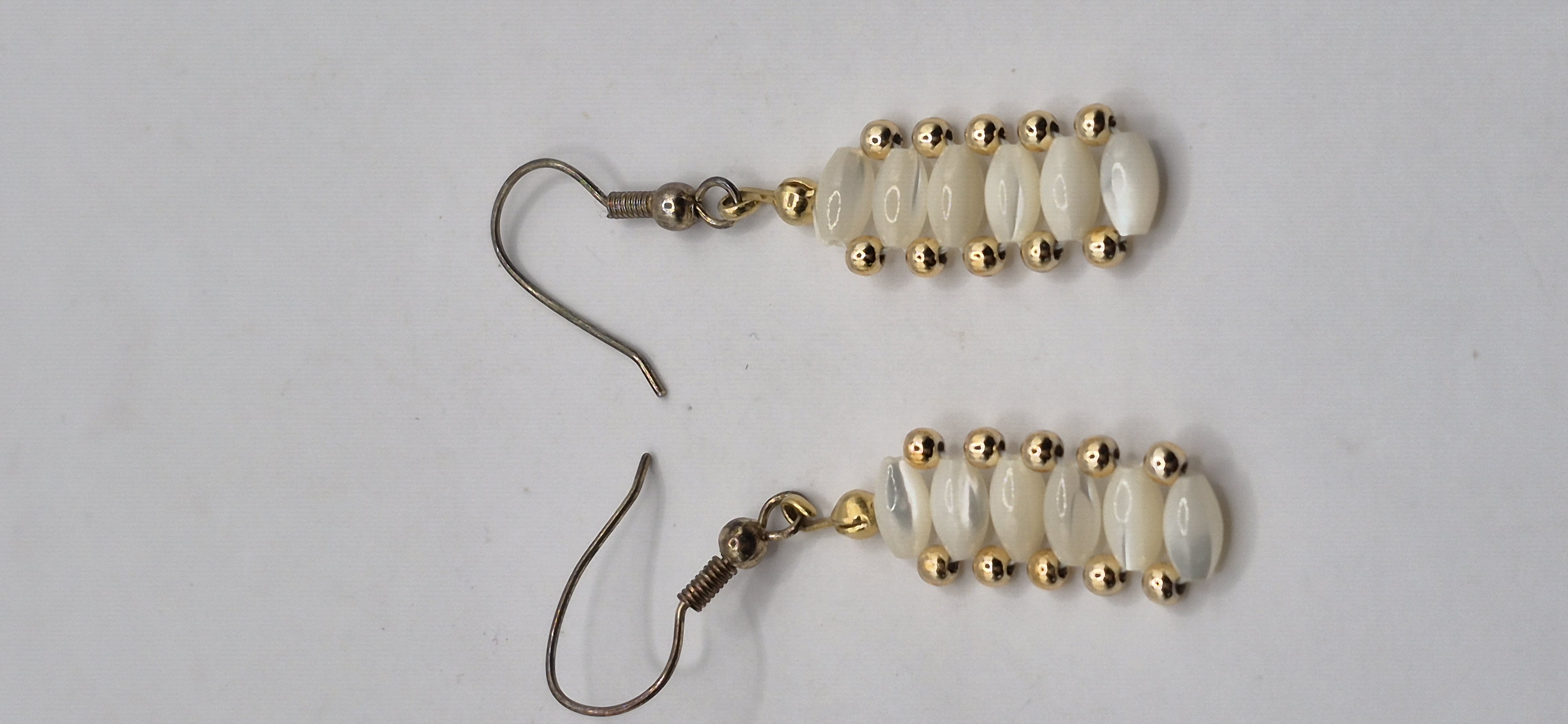 Vintage oorbellen 'Mother of pearl'