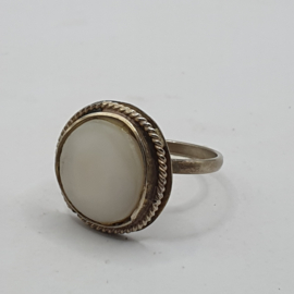 Ring met schelp VERKOCHT