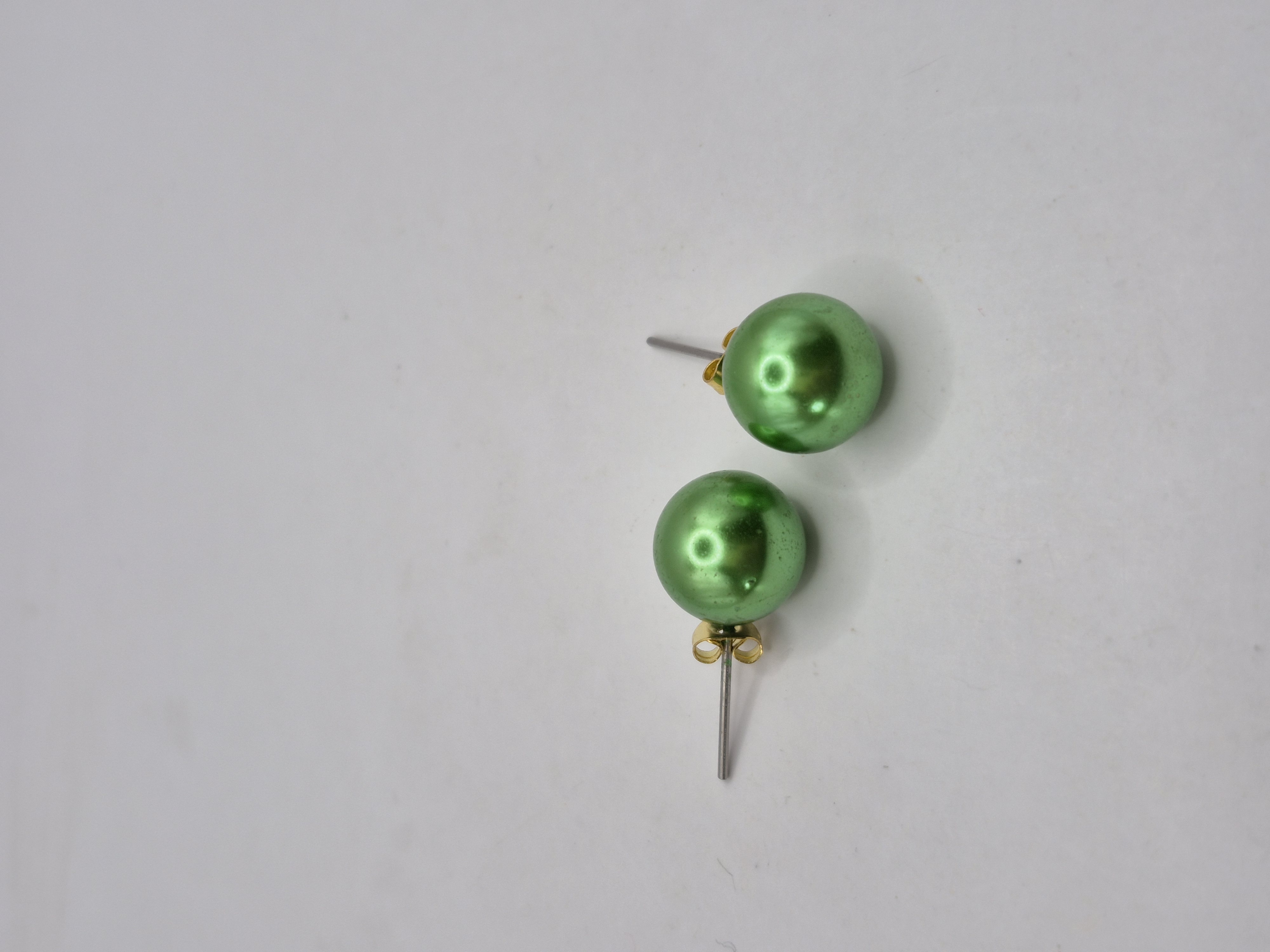Groene parel oorknoppen