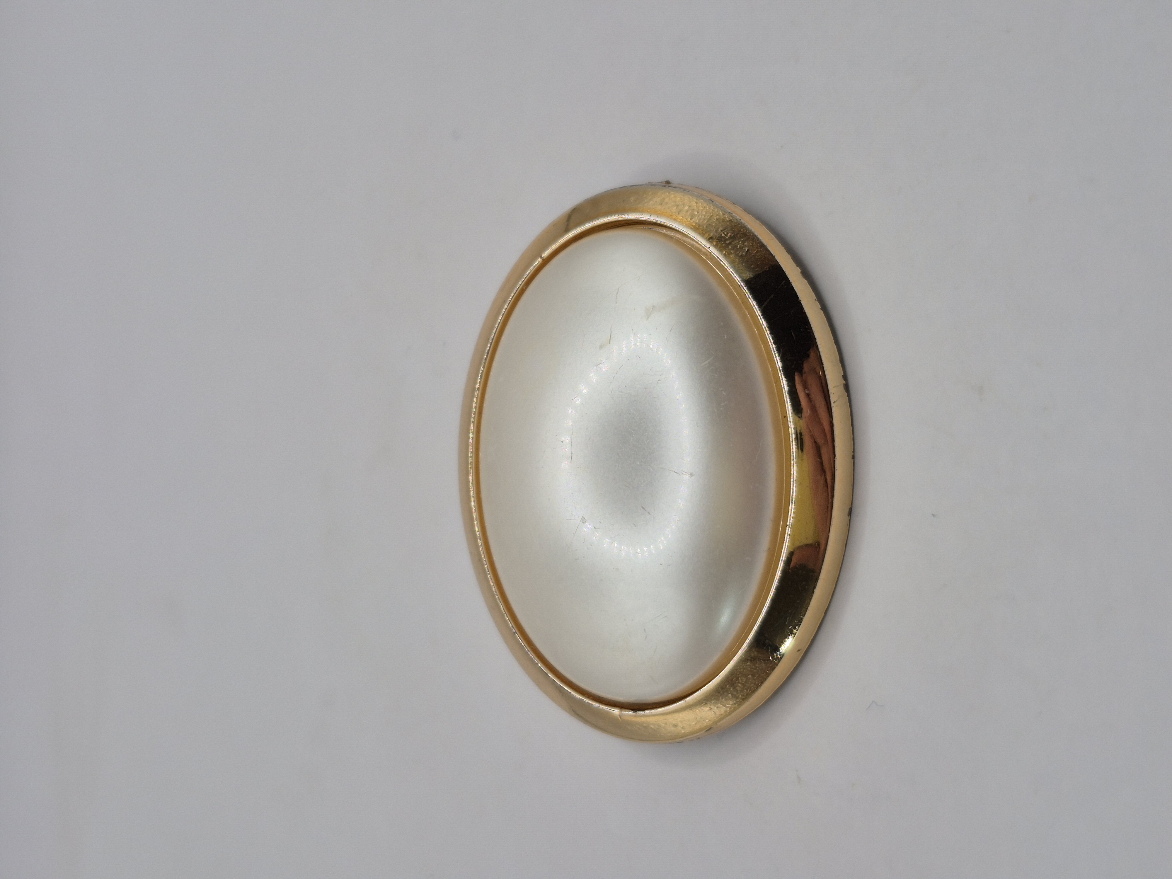 Parel broche