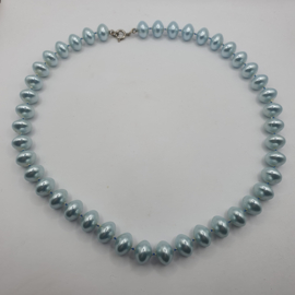 Parelachtige ketting