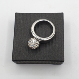 Ring met strassteentjes