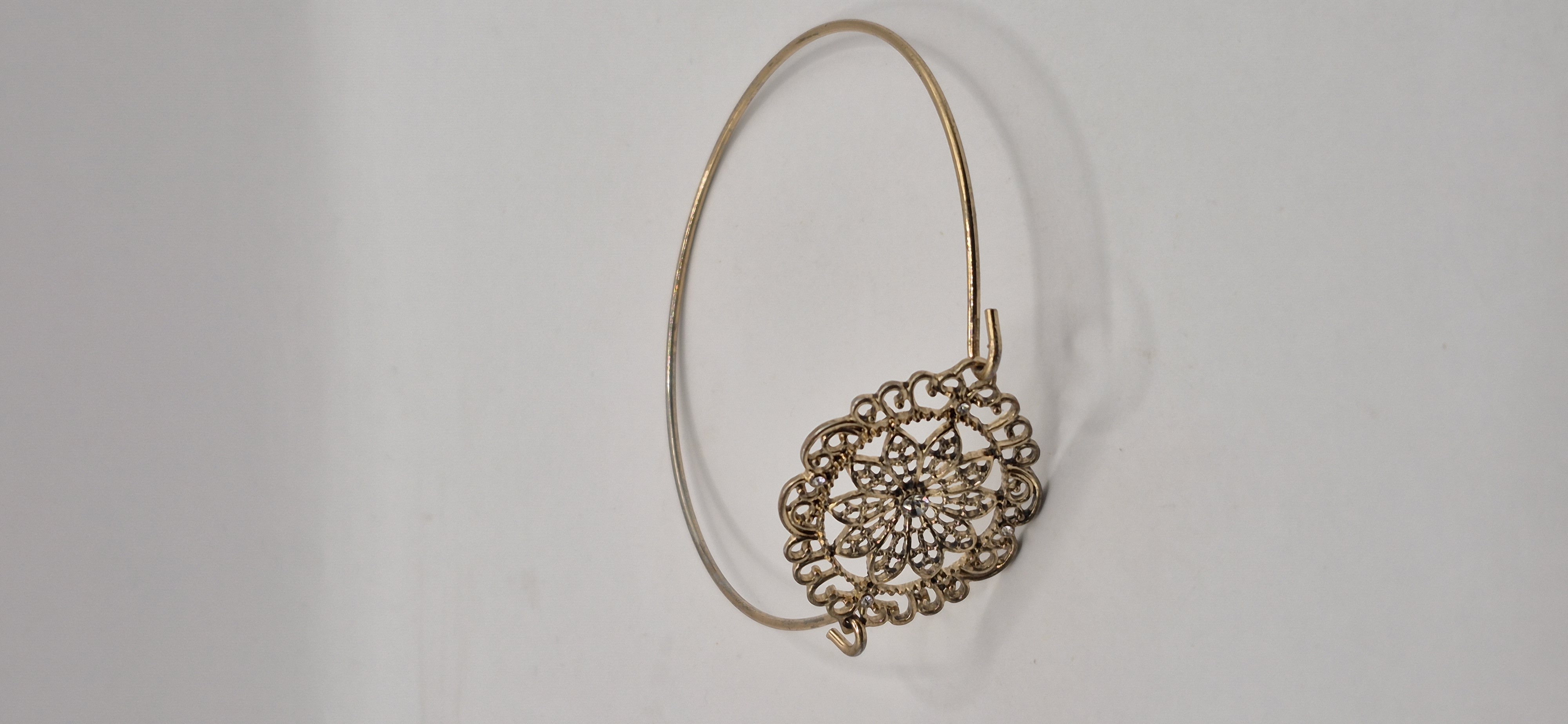 Goudkleurige armband