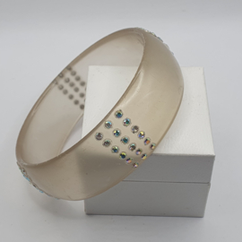Vintage doorschijnende armband