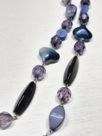 Blauwe kralen ketting