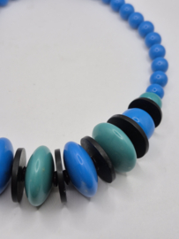 Kleurige kralenketting