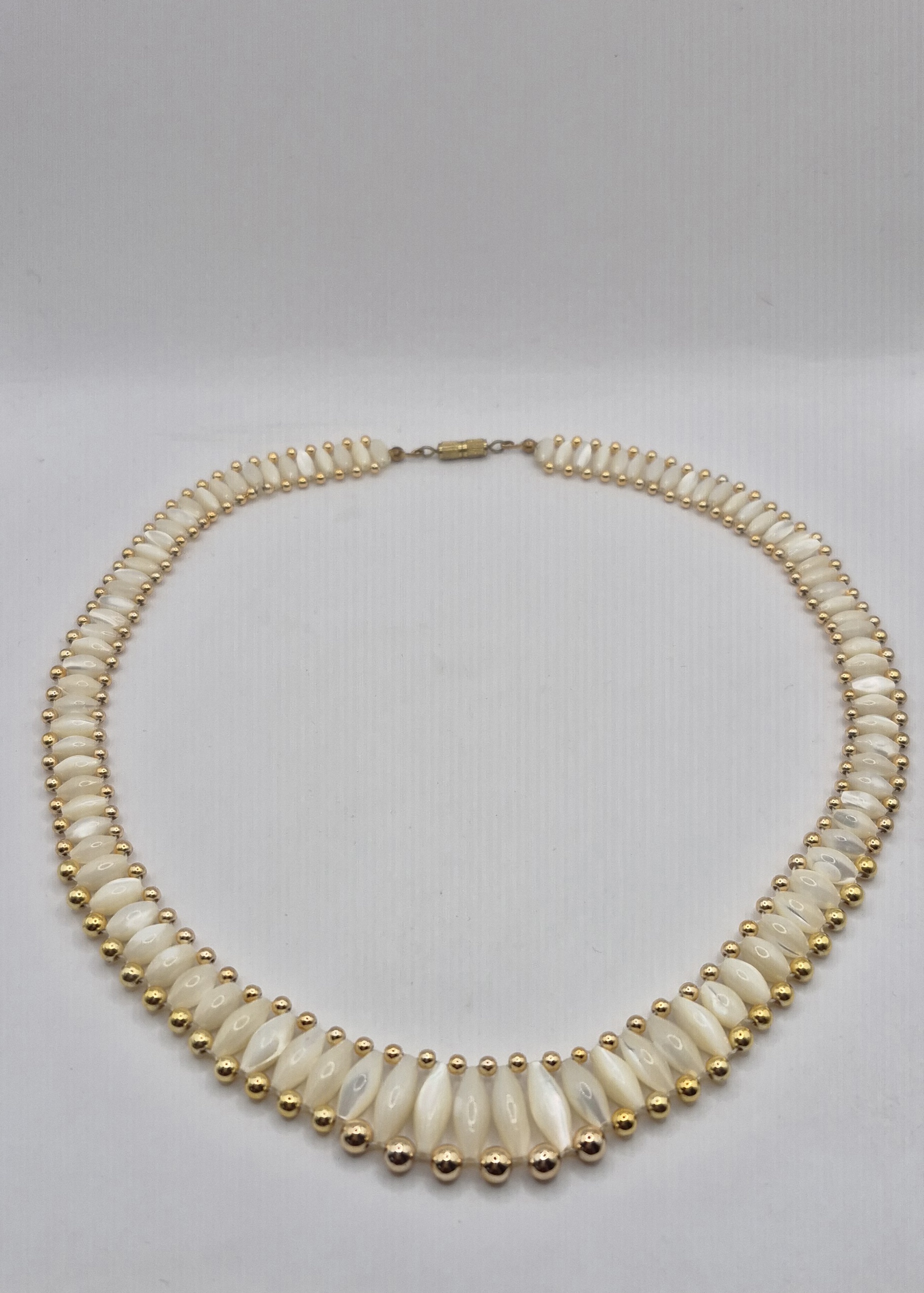 Vintage ketting 'Mother of pearl'