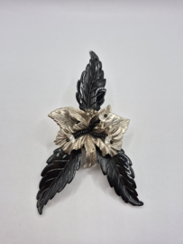 Grote broche