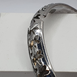 Zilverkleurige armband