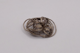 Broche met filigree VERKOCHT