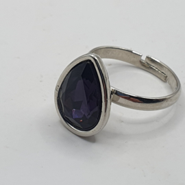 Ring met kristal