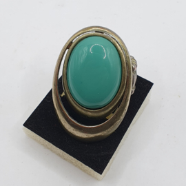 Ring met steen VERKOCHT 