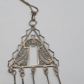 Ketting met filigree hanger
