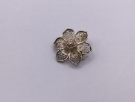 Filigree broche. VERKOCHT