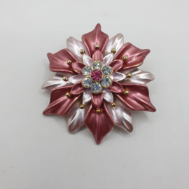 Roze broche