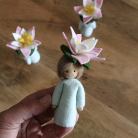 Online patroon - Bloemenkindje Waterlelie