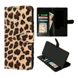Book Case Geschikt voor iPhone 16e / iPhone 17e - Tijger Printje - Ruimte voor 3 pasjes