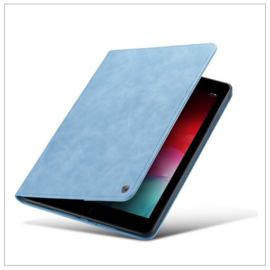 CaseMania Suede SlimTablet Case - iPad Air/iPad 9.7 2017/2018 - Licht Blauw