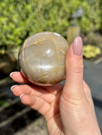 Maansteen bol 304 gram, Nr 131