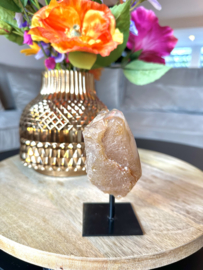 Agaat op standaard -  535 gram. Nr. 57