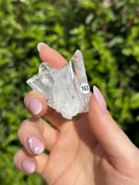 Bergkristal cluster. Nr 163