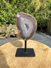 Agaat op standaard Nr 93